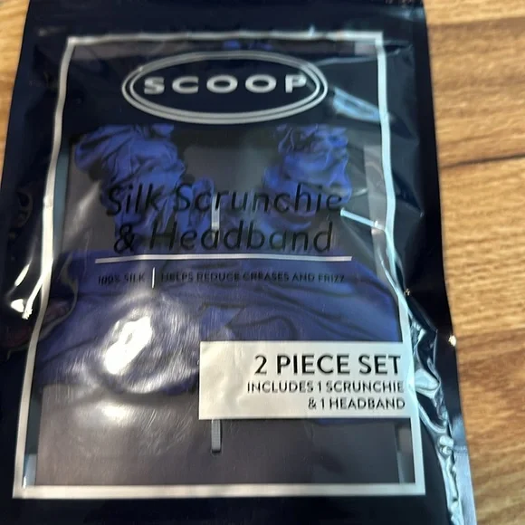 100% silk, scrunchie, and headband color blue - Picture 3 of 4